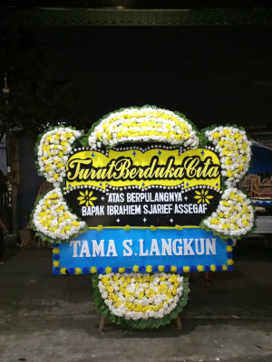 Papan Bunga Duka di Rundeng